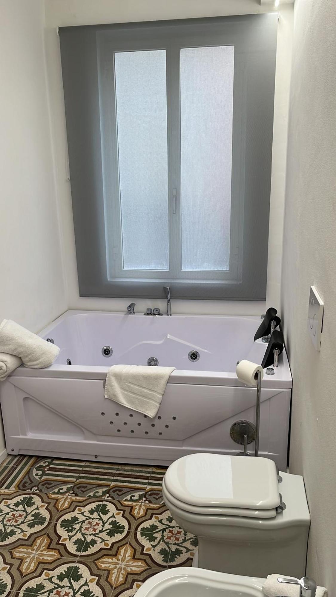 Rosarias Rooms Manfredonia Exteriér fotografie
